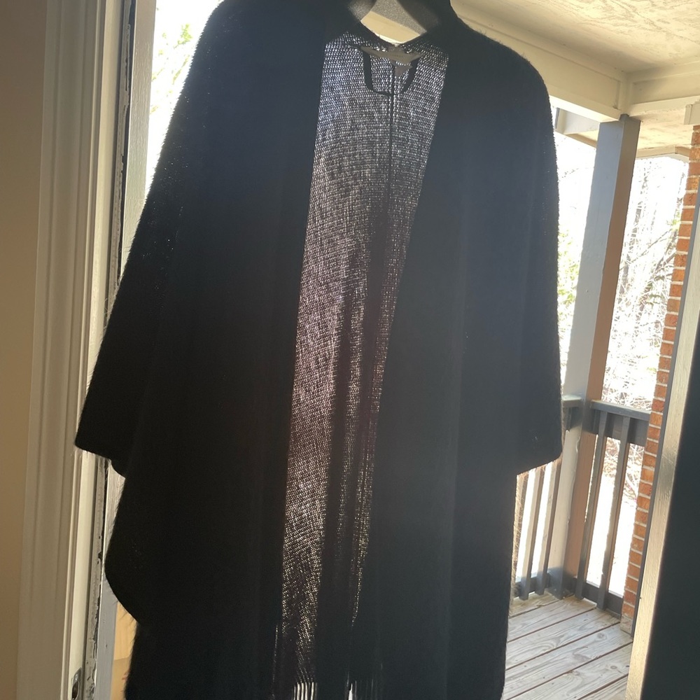 Black fuzzy wrap